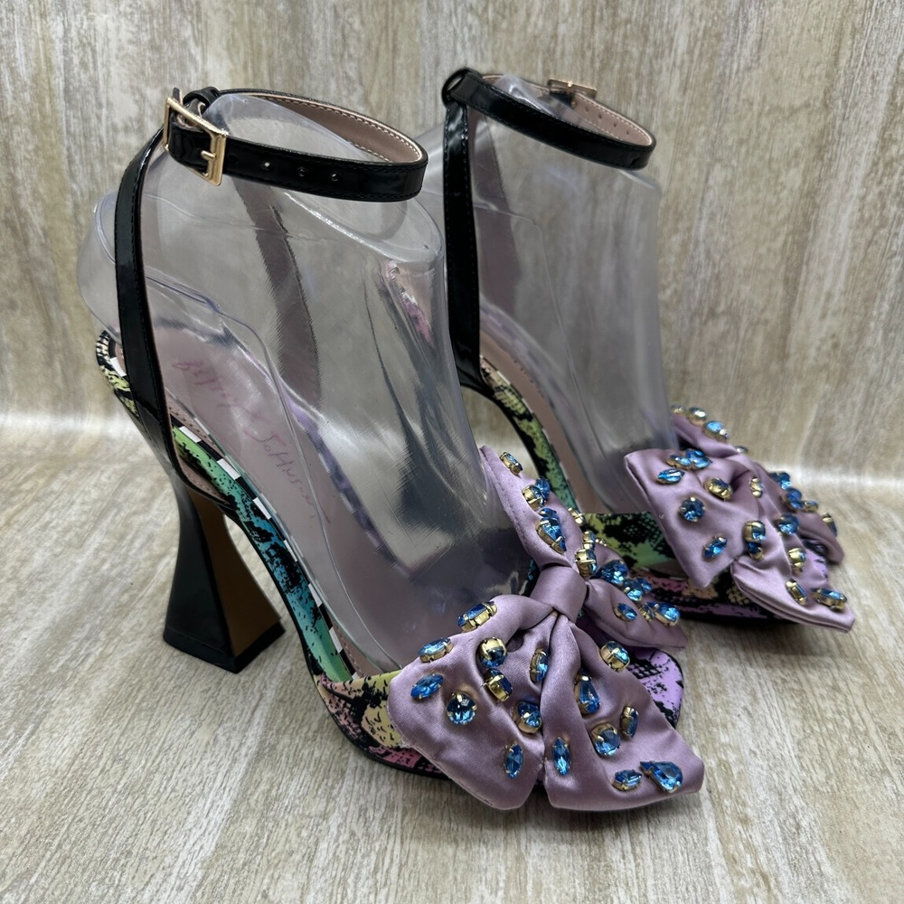 Betsey Johnson Womens 6.5M Loise Peep Toe Purple Bow Snake Pump Heels Sandals - Picture 4 of 12